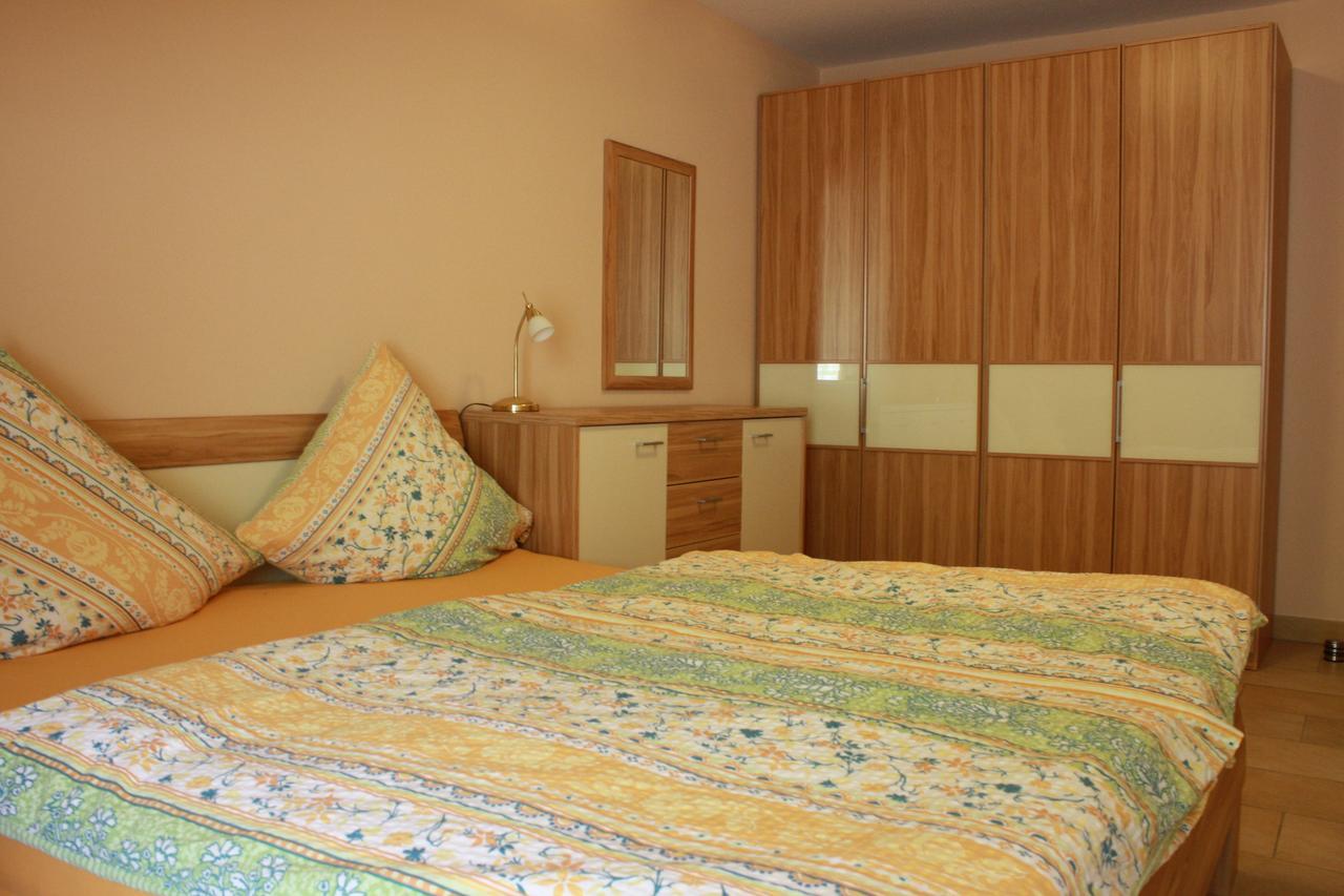 Ferienhaus Trimmisch Ediger-Eller Bagian luar foto
